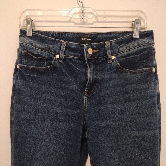 Express - 90's Ankle Boot Distressed Jeans - Picture 4 of 14